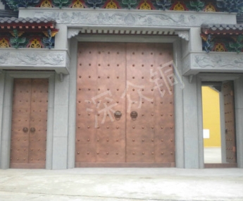 平湖春秋大酒店銅大門(mén)